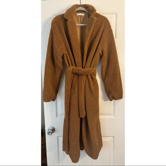 12th Tribe- Serena Camel Sherpa Jacket - Picture 9 of 10